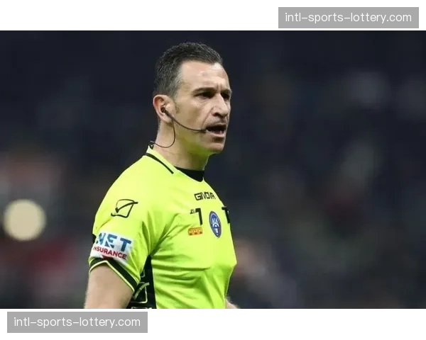 意甲联盟会议讨论下赛季起可能引入的“裁判麦克风”制度