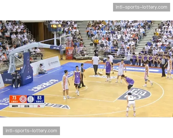 “CUBA劲旅清华附中引入职业防守训练模块,强调全场压迫意识” “CUBA劲旅清华附中引入职业防守训练模块,强调全场压迫意识”