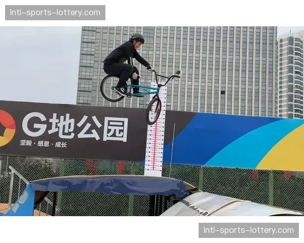 民意报告:七成市民支持在市中心公园内建设永久性BMX竞速场地